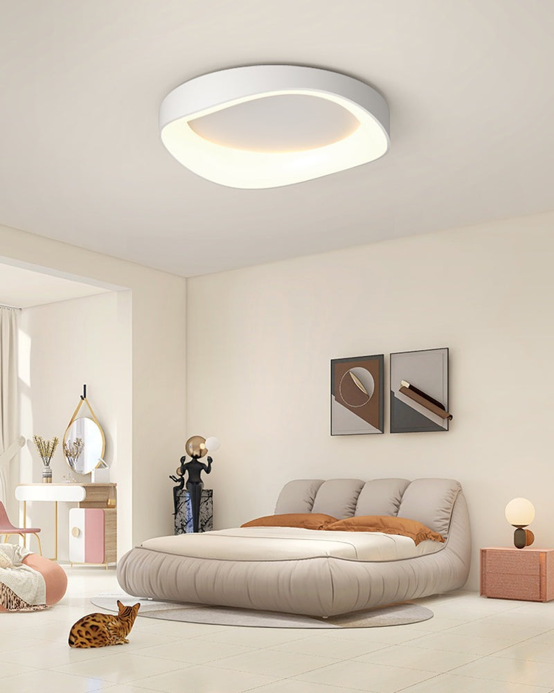Irregular-shaped LED Flush Mount Ceiling Light in Scandinavian Style White in Minimalist Bedroom